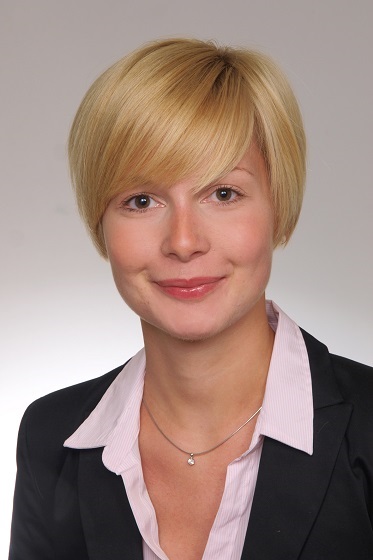 Schmiederer_2021__373x560.jpg
